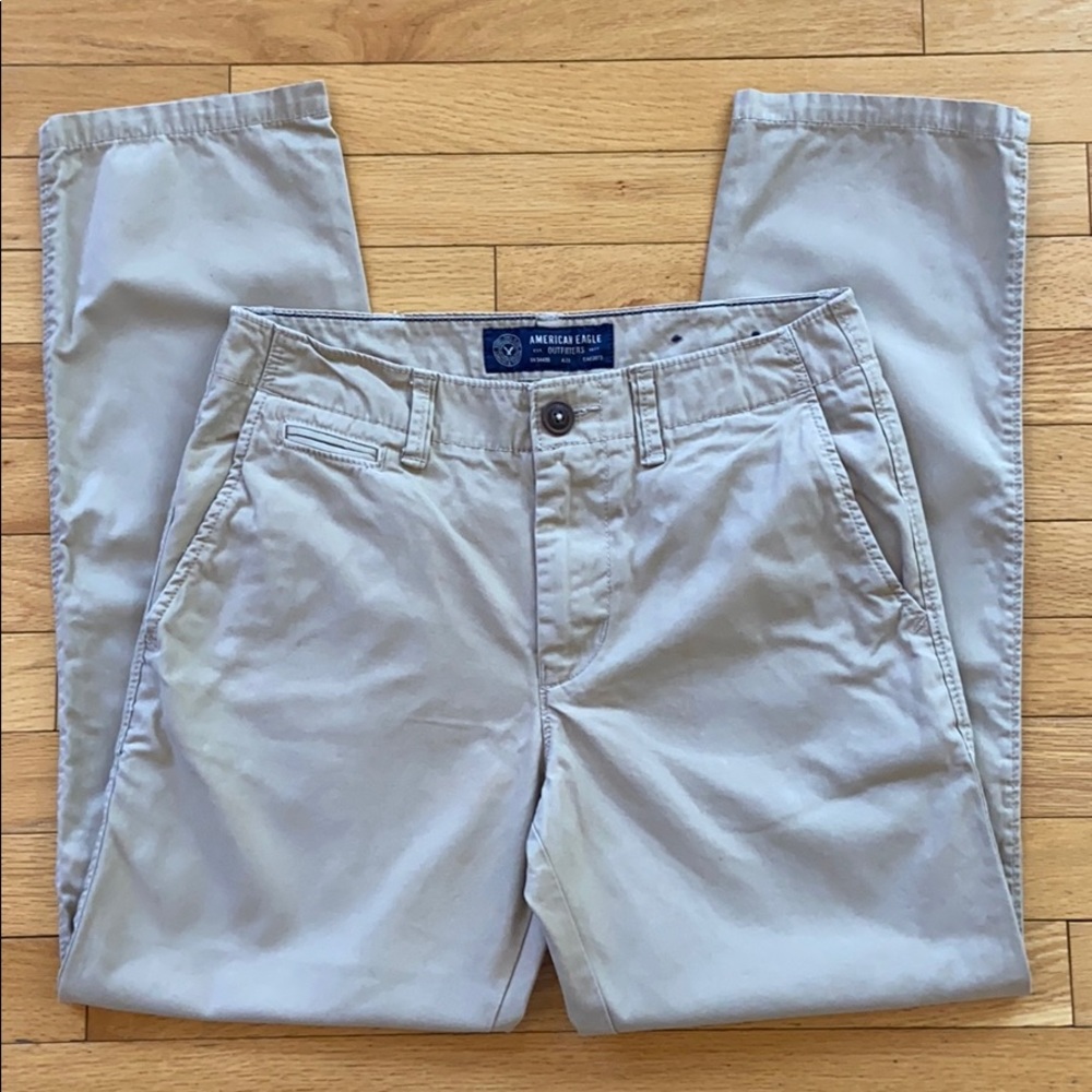 American Eagle Slim Straight Khaki Chino Pants